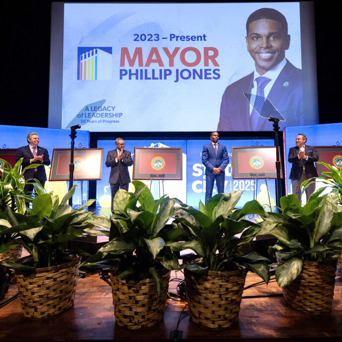 Mayor Phillip Jones with previous mayors and their family members